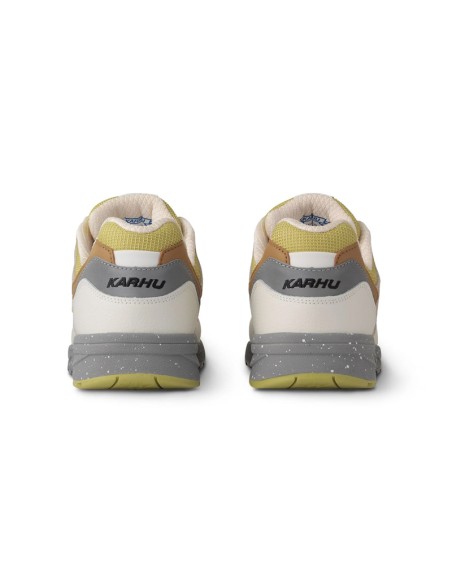 Karhu Legacy 96 w Lily white