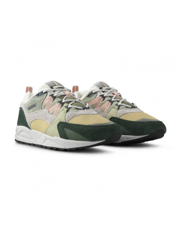 Karhu w Fusion 2.0 Darkest Spruce
