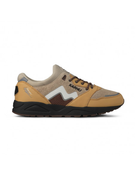 Karhu Aria 95 Oak Buff/White