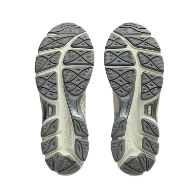 ASICS Gel-Cumulus 16... 2