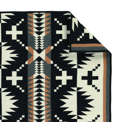 PENDLETON Jacquard throw 2