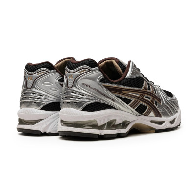 Asics Gel Kayano 14... 2