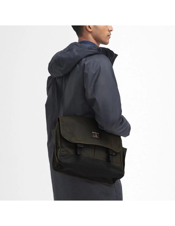 Barbour Field Wax Messenger