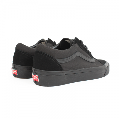 all black vans jd