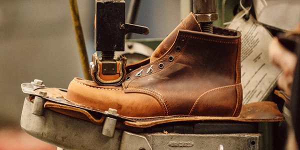 RED WING SHOES® HERITAGE