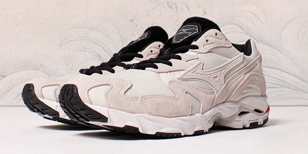 Mizuno WAVE RIDER - ANIMAL SPIRITS